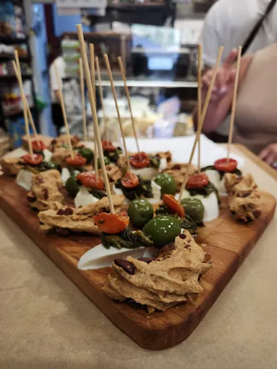 Photo by Evelina Slavuzky